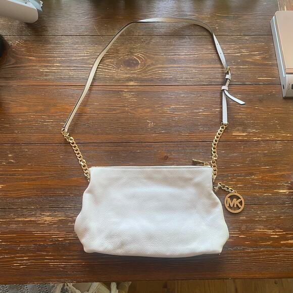 MICHAEL Michael Khors Crossbody Bag White Gold Chain 6.5 x 12 x 2.5 - Picture 1 of 15